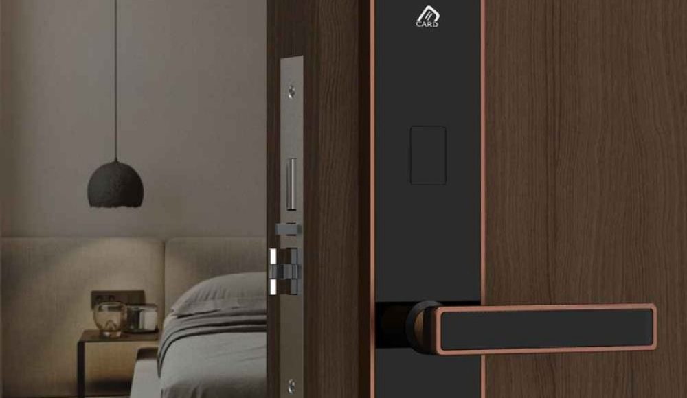 electronic hotel card lock